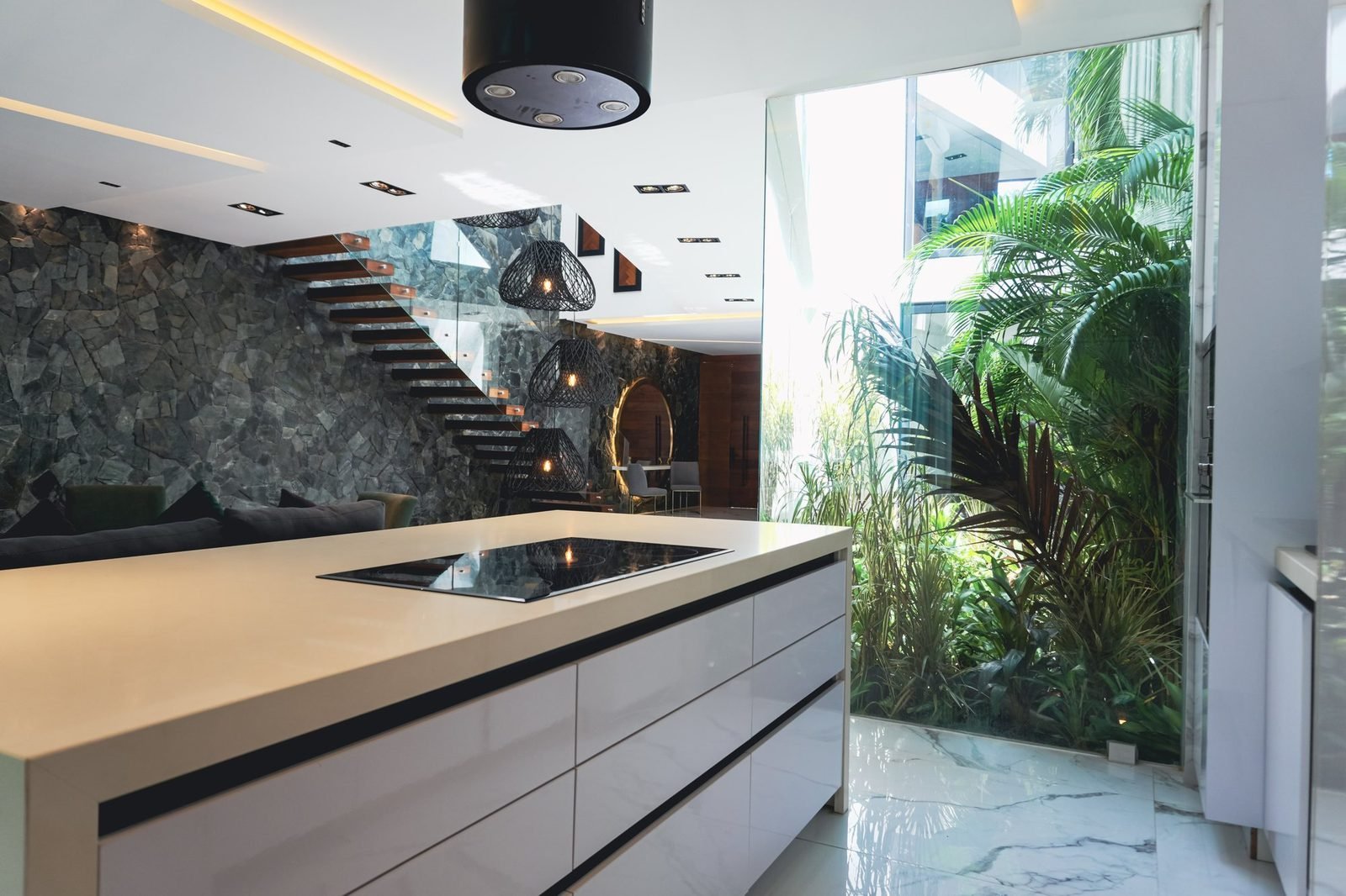 Casa 223 · Club Real — cocina abierta al verde
