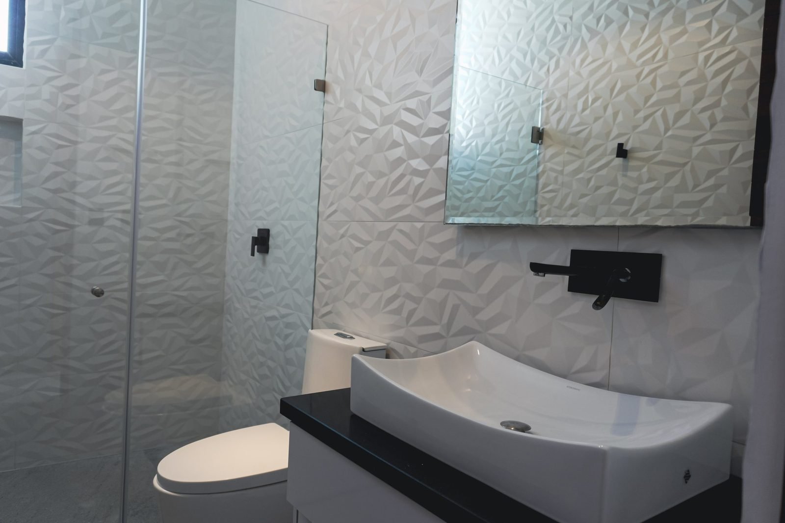 Casa 223 · Club Real — baño principal